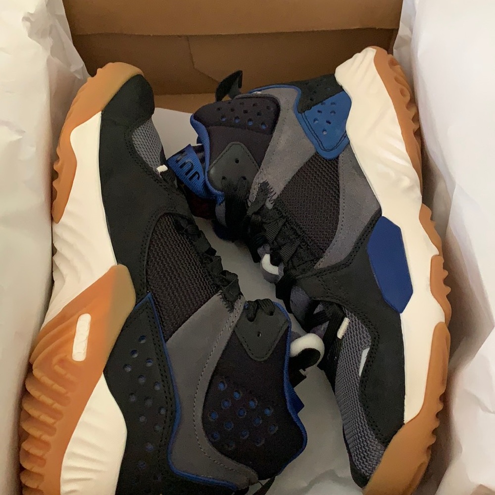 Jordan delta mid nike